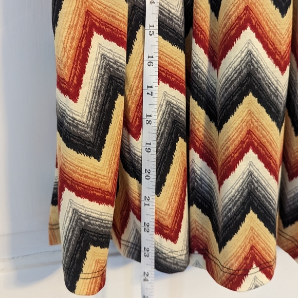 LuLaRoe skirt - Picture 2 of 2